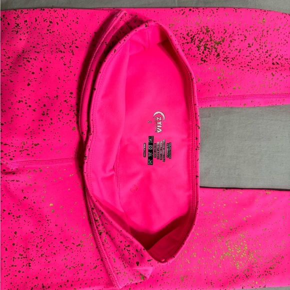 Zyia hot pink gold dusted leggings - Picture 2 of 3